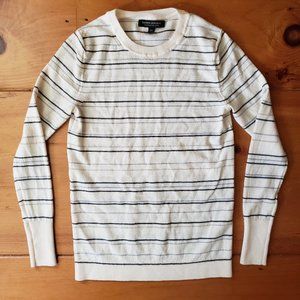 Cute Festive Banana Republic Merino Sweater